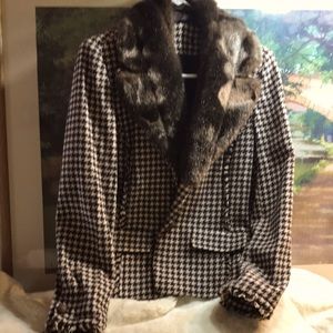Houndstooth Women’s Wool Checker Blazer